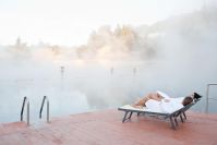 Thermal natural waters in Casciana Terme, down the hill from our ****Country B&B Terme_stomend_en_paar.jpg